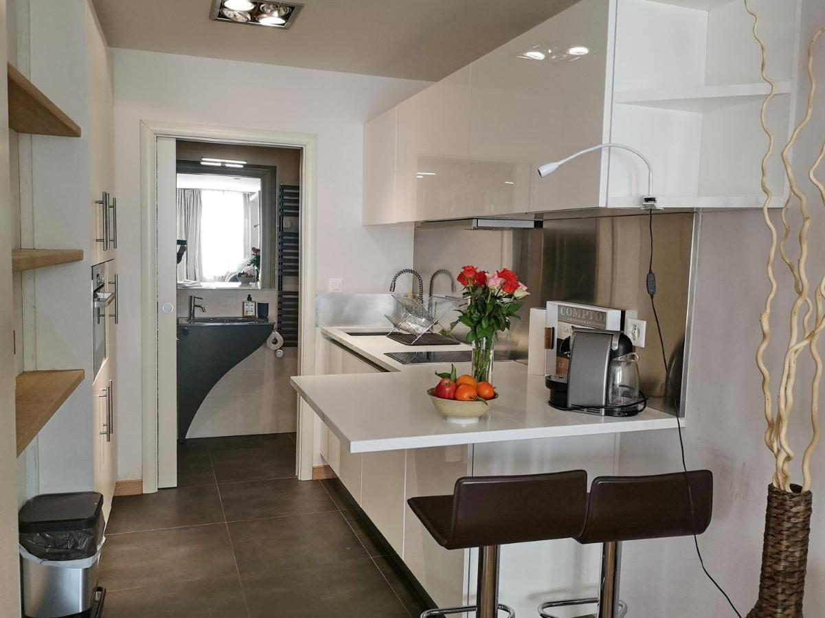 Le Cinquante Quatre Apartment Perroy Ngoại thất bức ảnh
